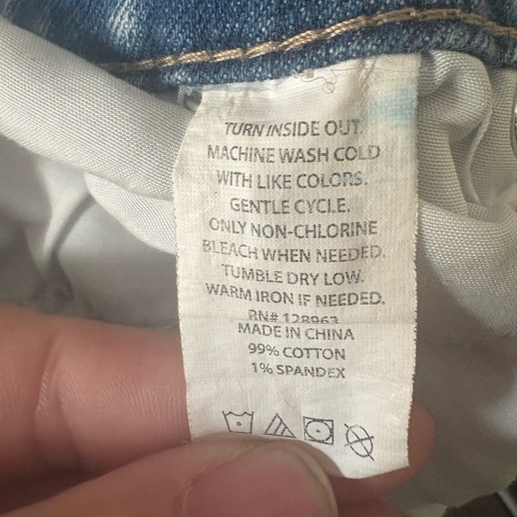 Indigo Rein, size 31, distressed button up denim
Short shorts - Picture 8 of 8